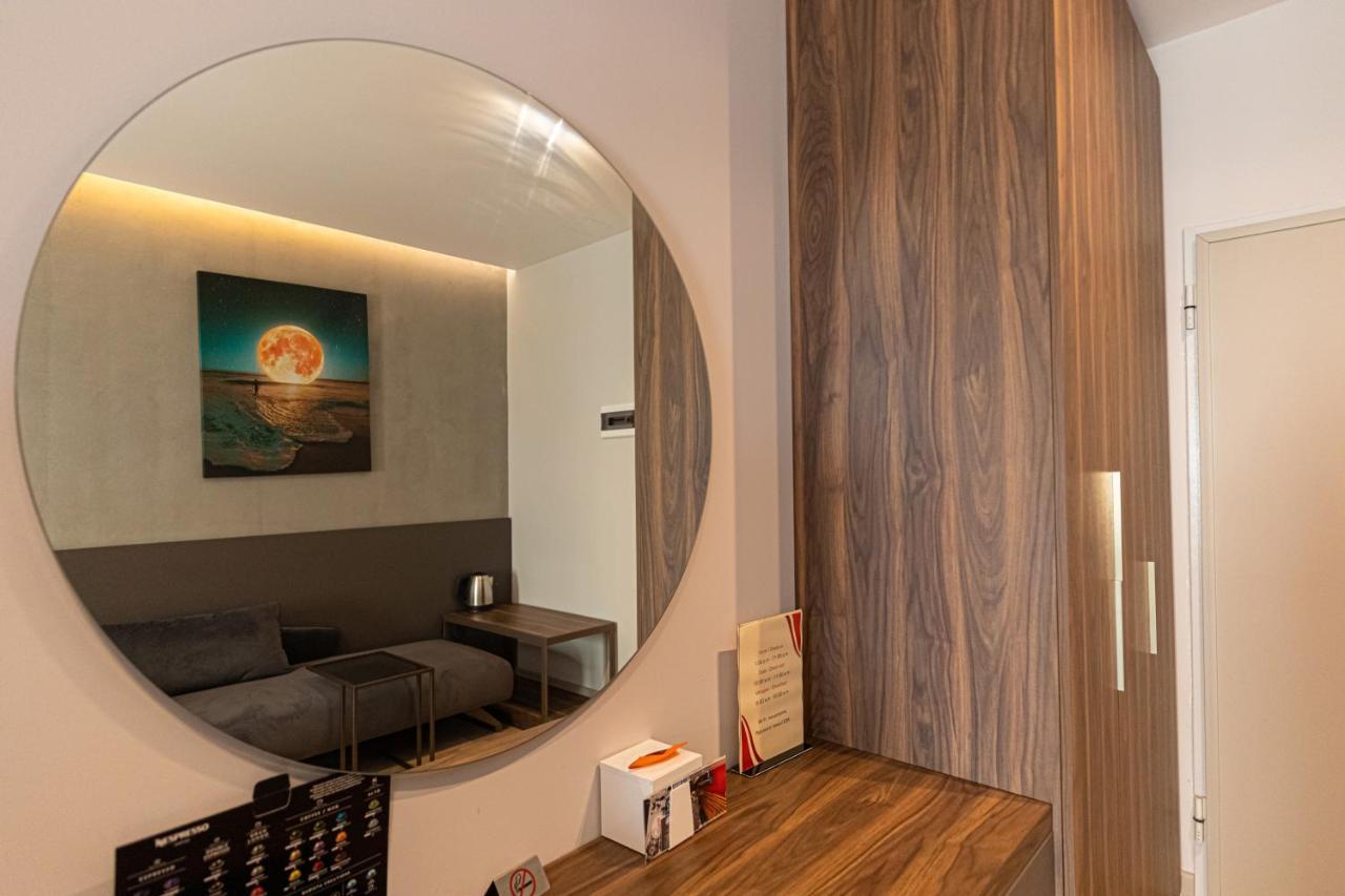 Novus Rooms Vlorë Extérieur photo