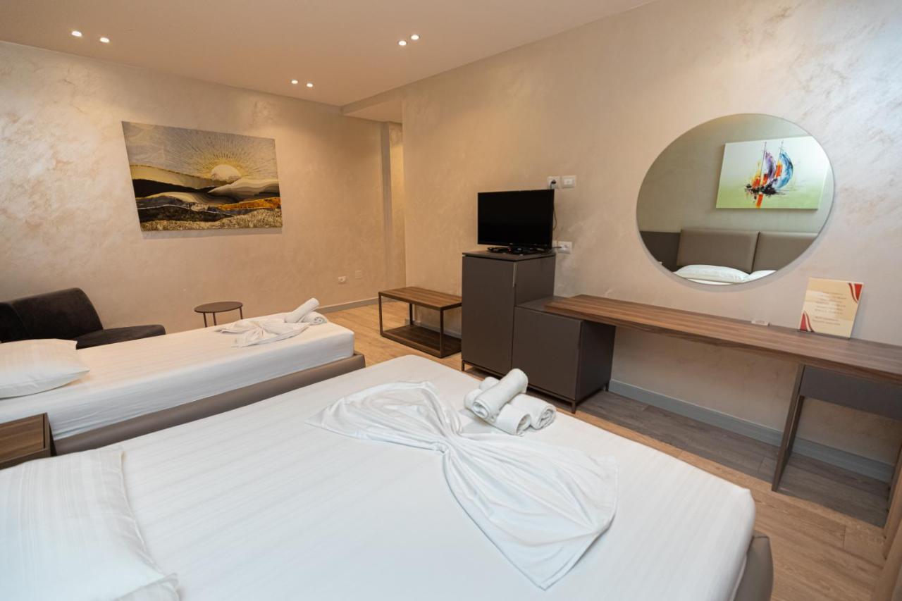 Novus Rooms Vlorë Extérieur photo